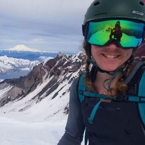 Meet your Posher, Cassandra